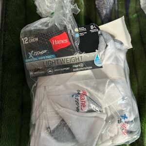 Hanes White Athletic Socks Ankle Length Cotton Blend